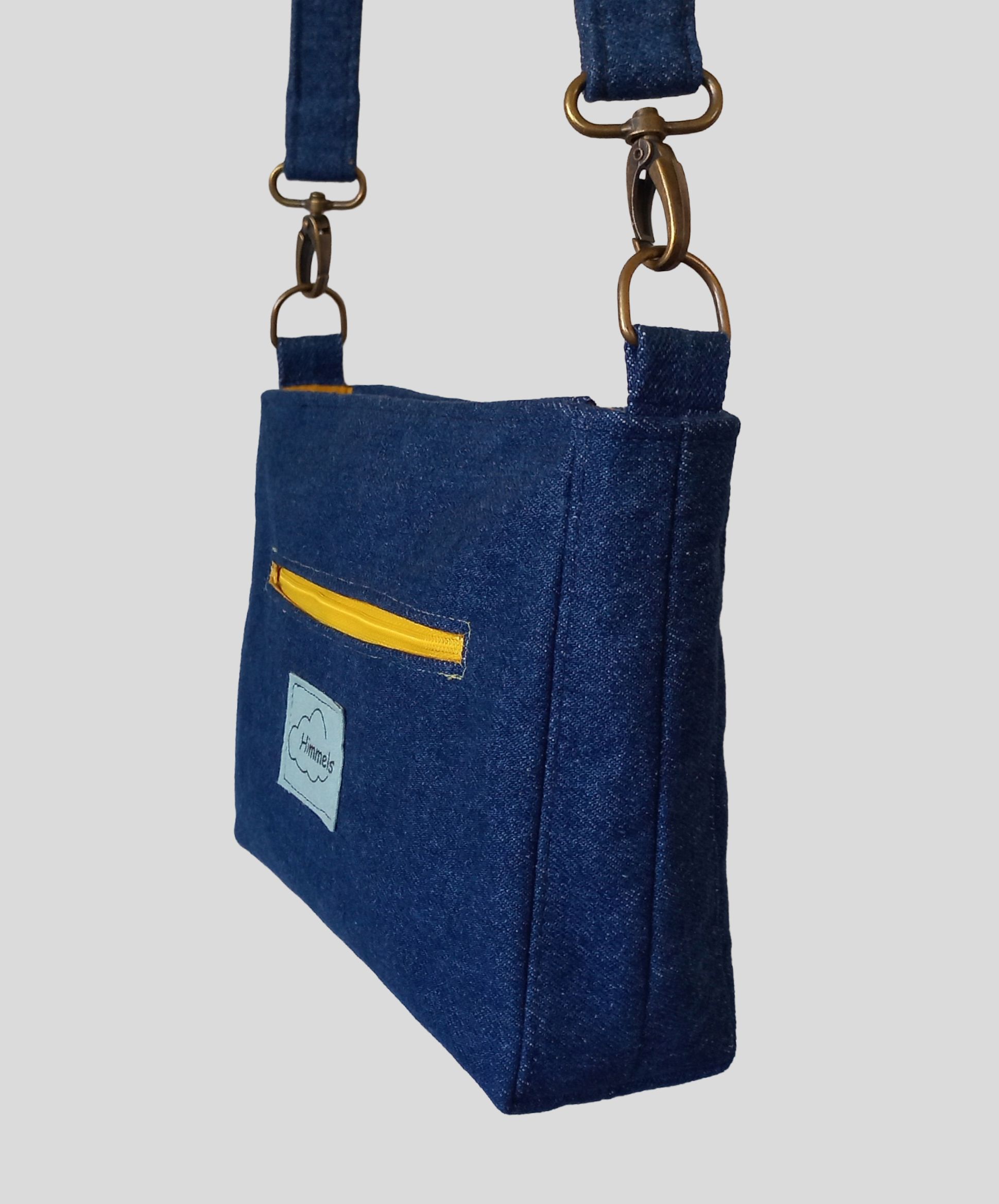 Denim tas met gekleurde ritsen - Afbeelding 3